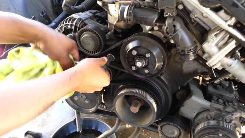 Engine squeaking 2024