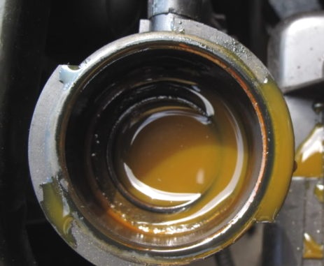 Water Coolant Mixed with Oil - Flushing Service Hamilton