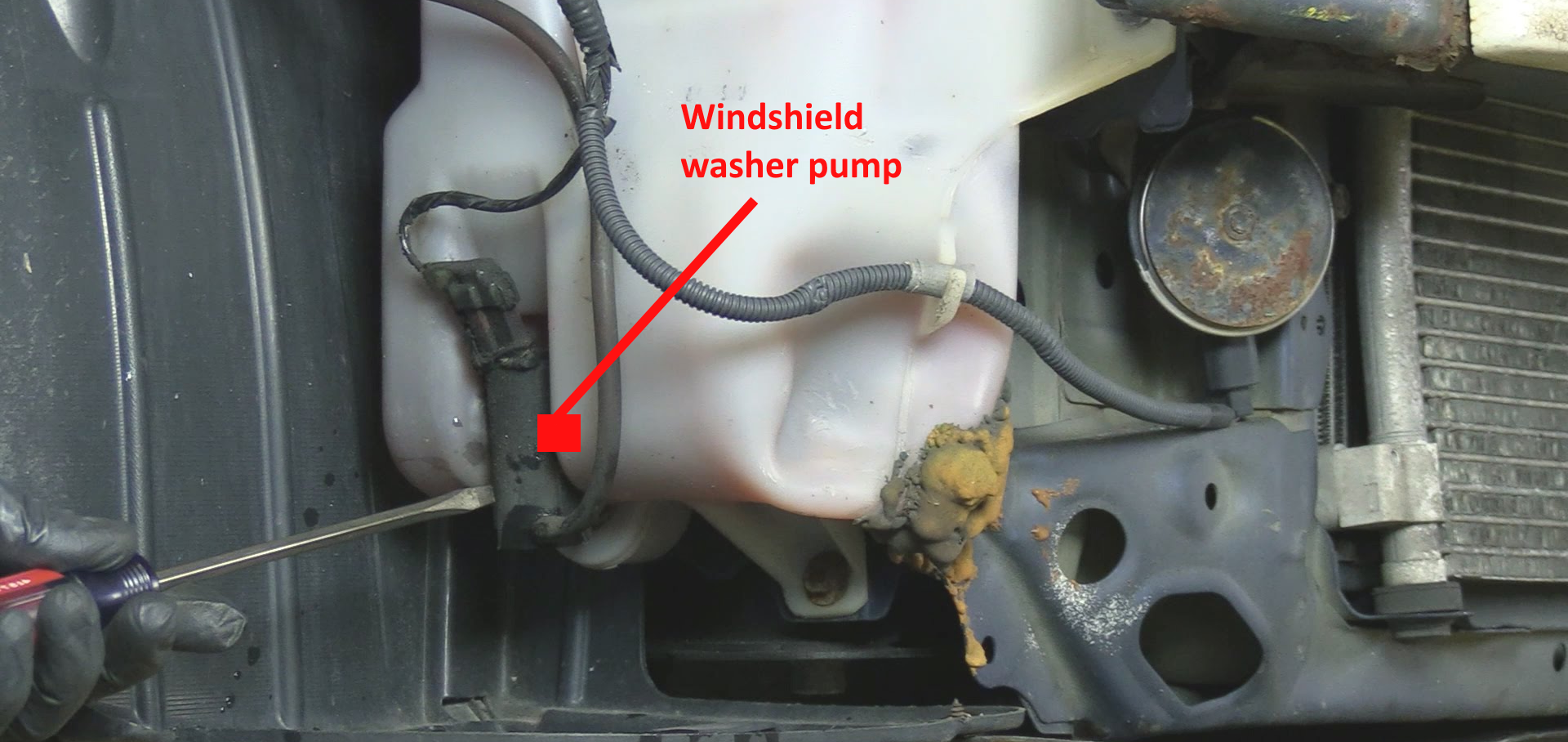 Windscreen deals washer pump