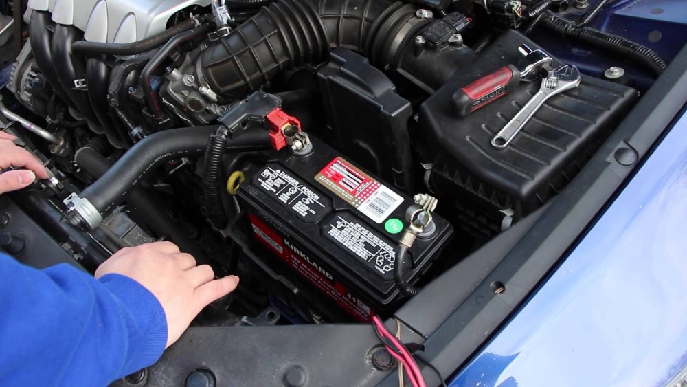 Car battery deals not holding charge