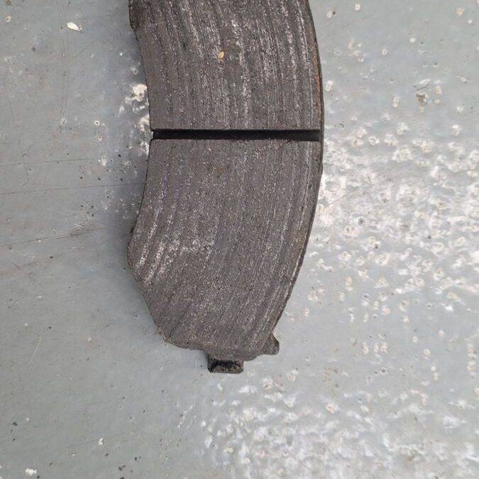 When to Replace Brake Pads – Symptoms & Signs of Wear