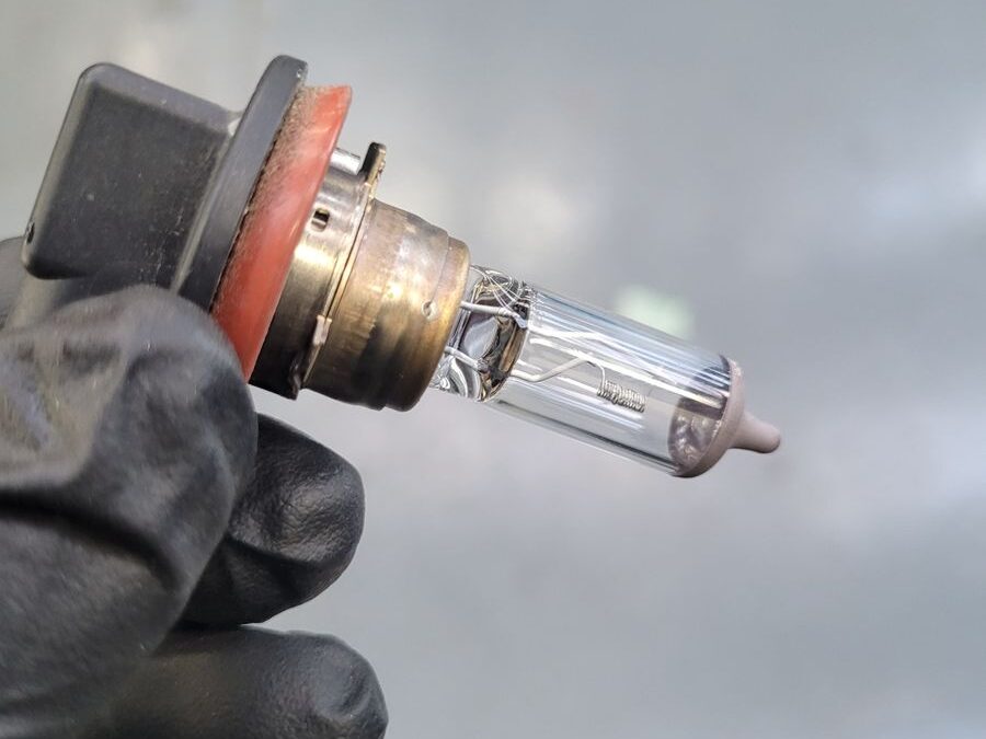 New Car Headlight Bulbs in Hamilton