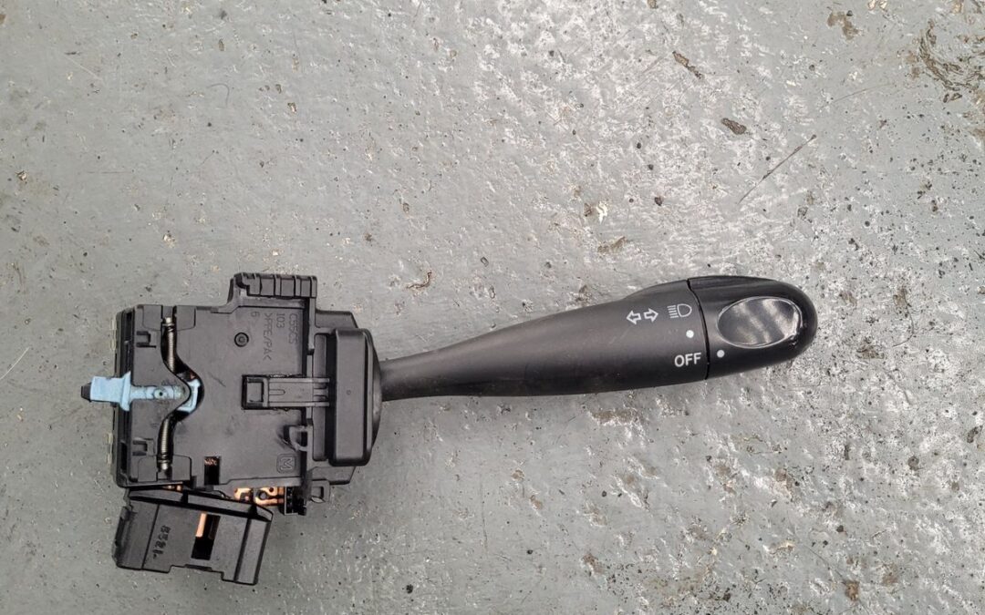 Indicator / Turn Signal Switch Inspection & Replacement in Hamilton