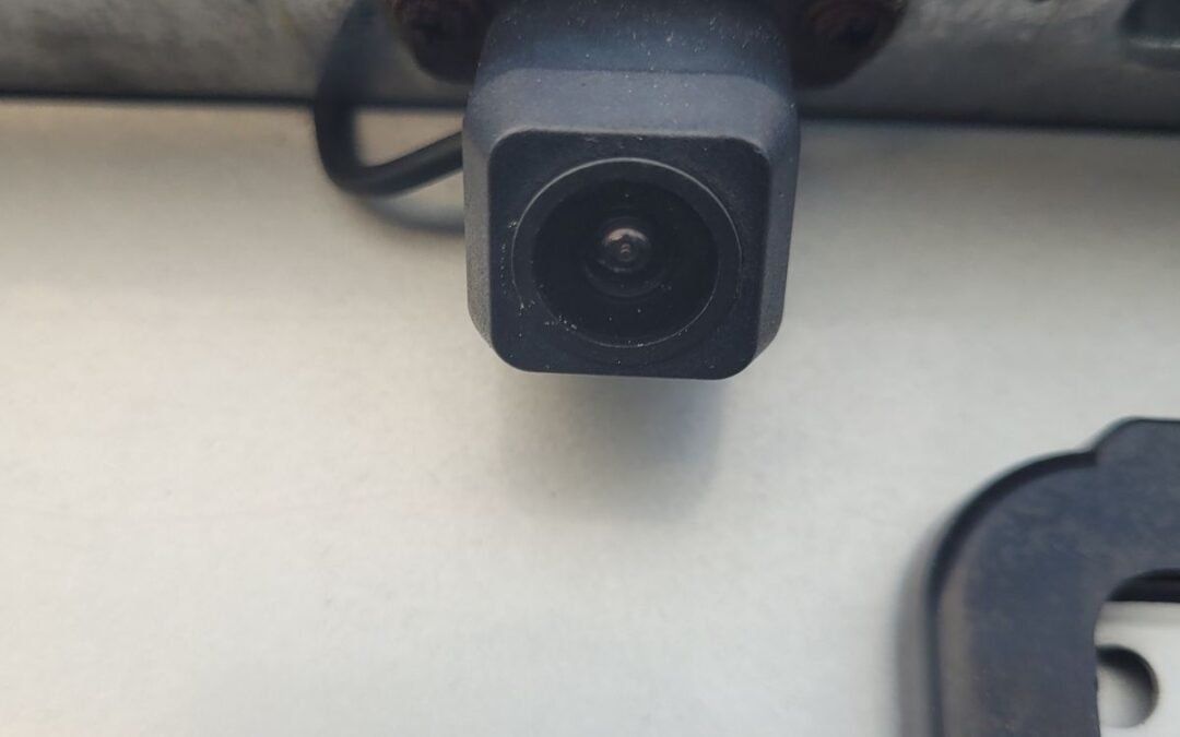 4 Top Choices for Reverse Cameras with Mirrors