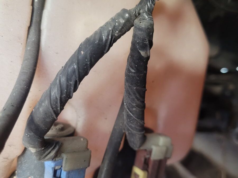 New	Car Windshield Washer Pump in Hamilton